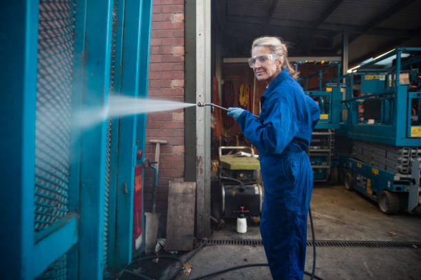 Best Machinery and Equipment Cleaning  in Plains, KS